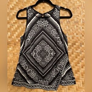 White House Black Market sleeveless black and white blouse